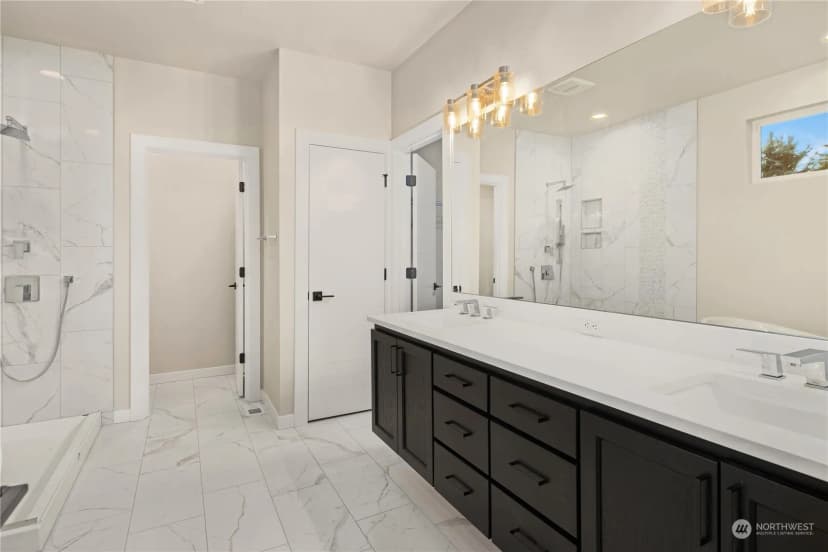 Property photo for 18725 80th Avenue Ne #3, Kenmore photo 10