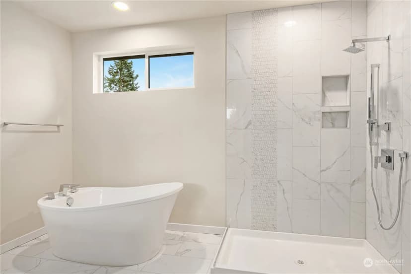 Property photo for 18725 80th Avenue Ne #3, Kenmore photo 8