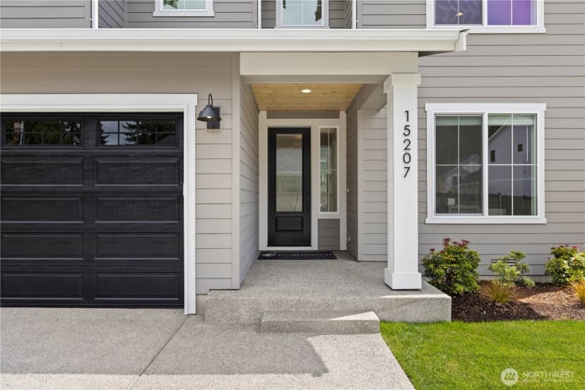 Property photo for 15207 106th Avenue E, Puyallup photo 2