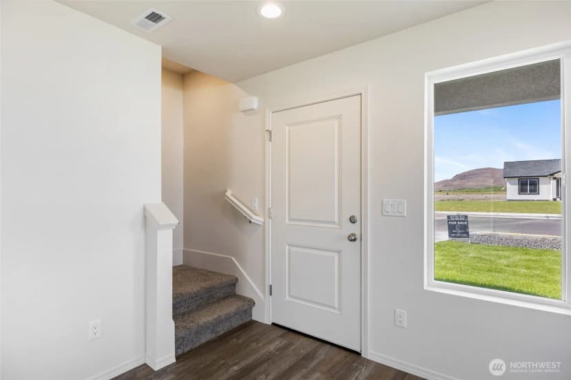 Property photo for 208 Rattray Drive, Mattawa photo 12