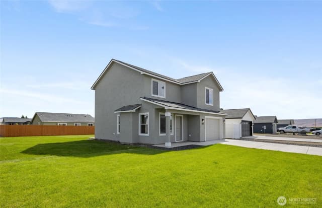 Property photo for 208 Rattray Drive, Mattawa photo 3