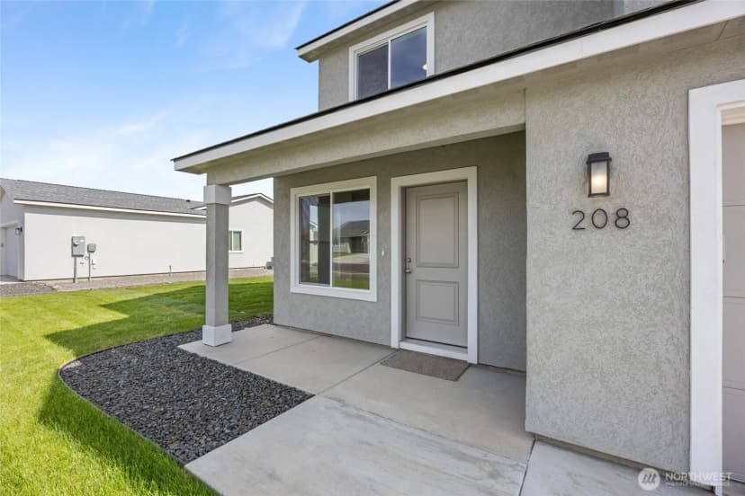 Property photo for 208 Rattray Drive, Mattawa photo 9