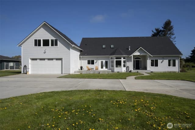 Property photo for 43 Triopha Lane, Sequim photo 2
