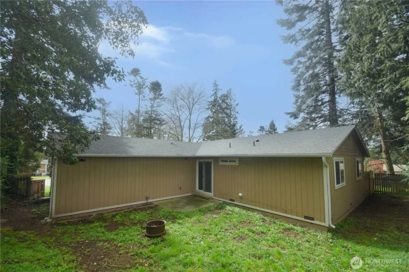 Property photo for 600 Salal Street, Oak Harbor photo 18