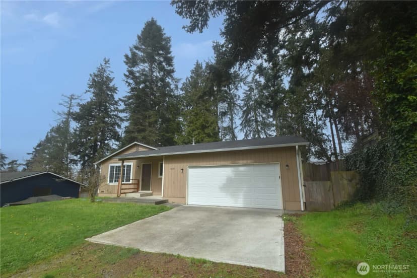 Property photo for 600 Salal Street, Oak Harbor photo 20