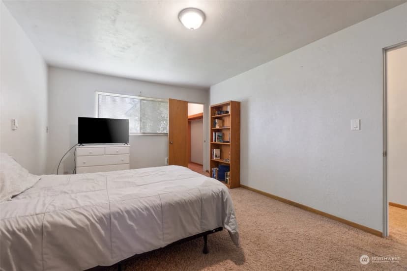 Property photo for 111 W Anderson Street, Elma photo 19
