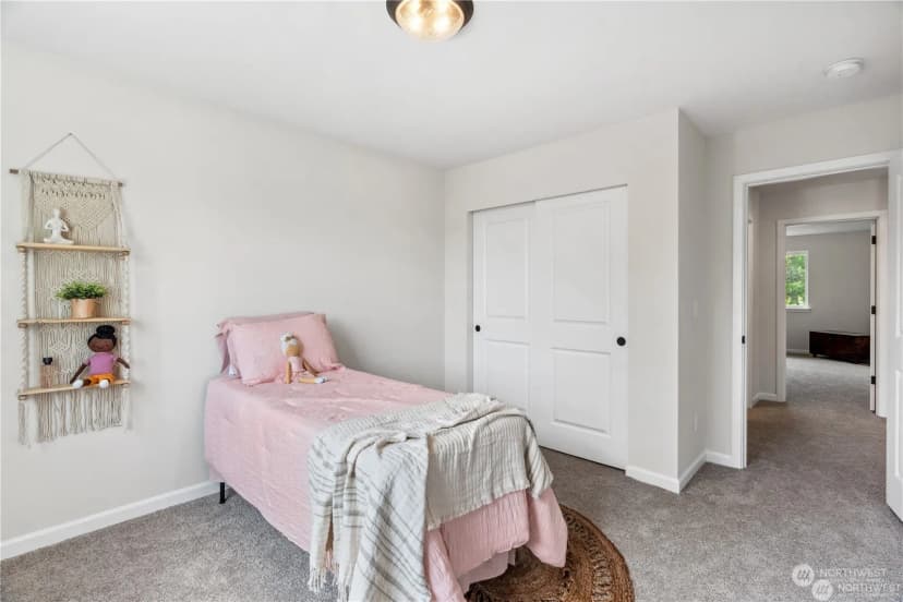 Property photo for 1422 60th Avenue Ne, Tacoma photo 25