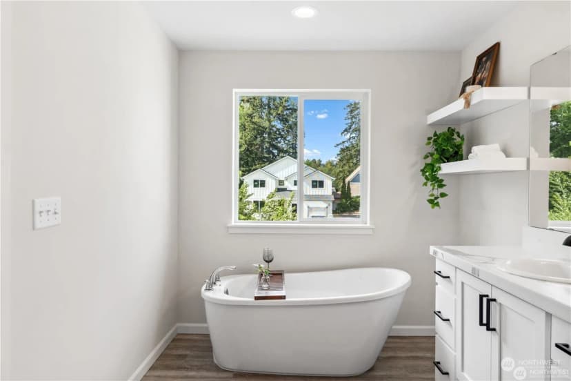 Property photo for 1422 60th Avenue Ne, Tacoma photo 23