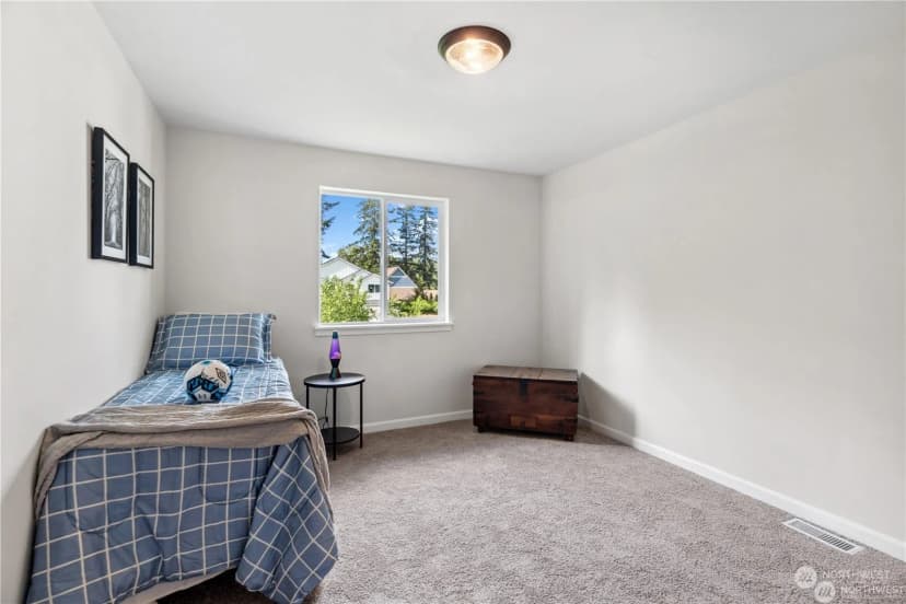 Property photo for 1422 60th Avenue Ne, Tacoma photo 26
