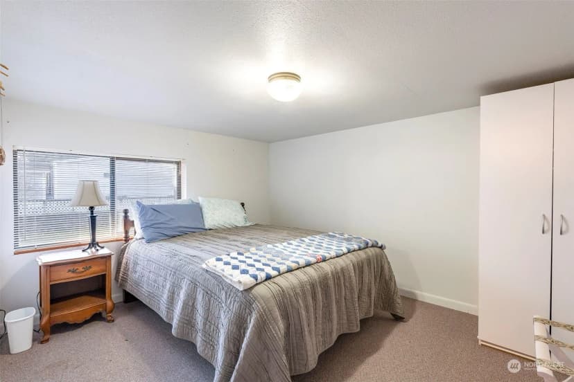 Property photo for 1304 145th Place, Long Beach photo 31