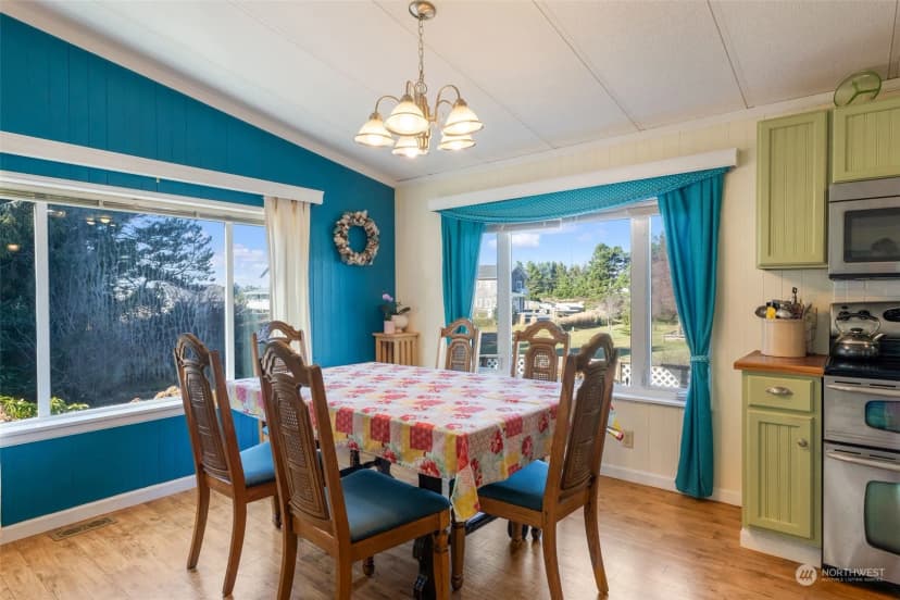 Property photo for 1304 145th Place, Long Beach photo 7
