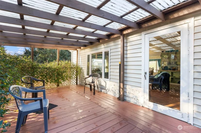 Property photo for 1304 145th Place, Long Beach photo 16