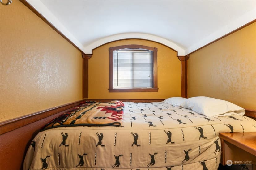 Property photo for 1304 145th Place, Long Beach photo 22