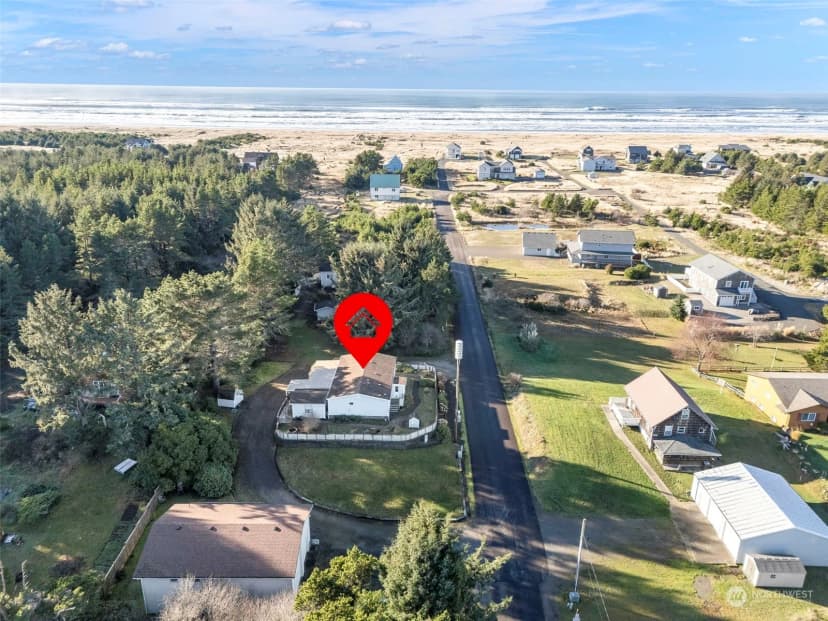 Property photo for 1304 145th Place, Long Beach