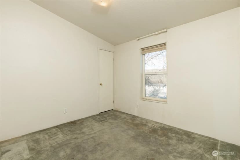 Property photo for 126 Lincoln Avenue, Electric City photo 21
