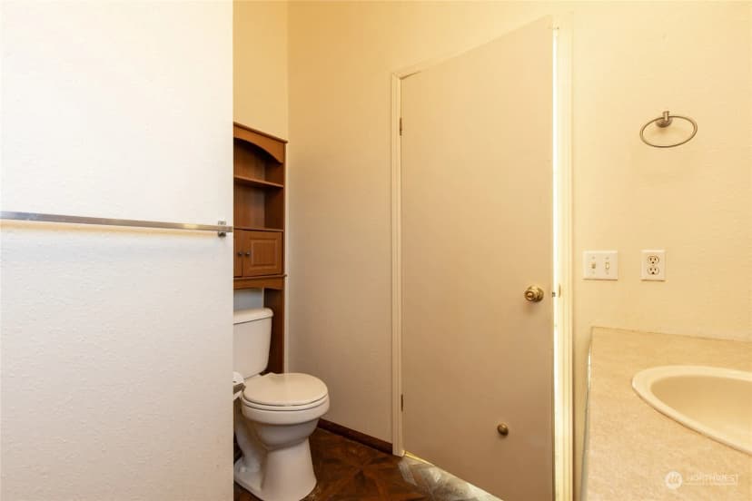 Property photo for 126 Lincoln Avenue, Electric City photo 27