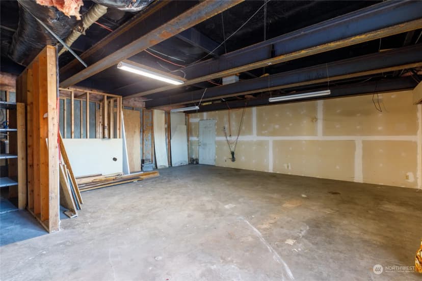 Property photo for 126 Lincoln Avenue, Electric City photo 40