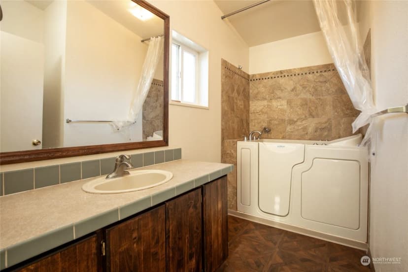 Property photo for 126 Lincoln Avenue, Electric City photo 26