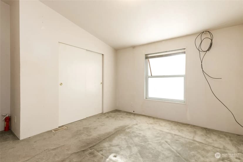 Property photo for 126 Lincoln Avenue, Electric City photo 23