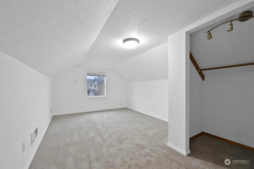 Property photo for 1706 E Pioneer Way, Puyallup photo 23