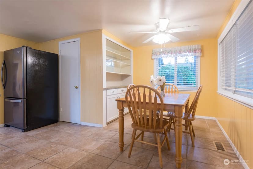 Property photo for 3212 Rocky Point Road Nw, Bremerton photo 7