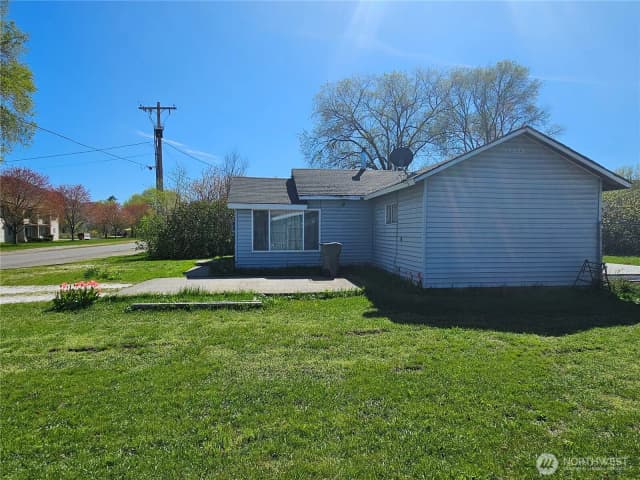 Property photo for 214 Main Street, Oroville photo 2