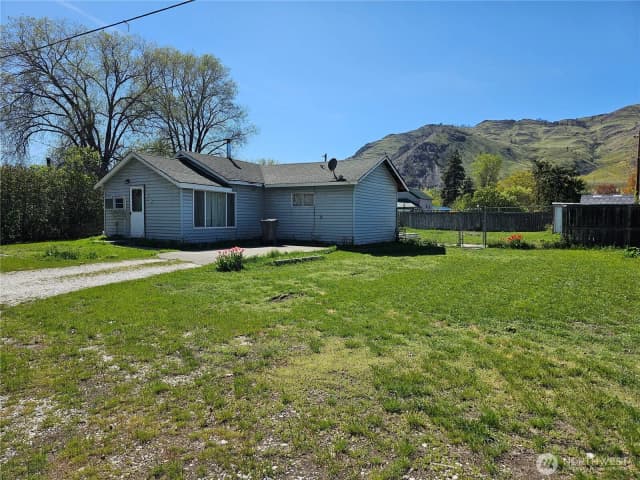Property photo for 214 Main Street, Oroville photo 3