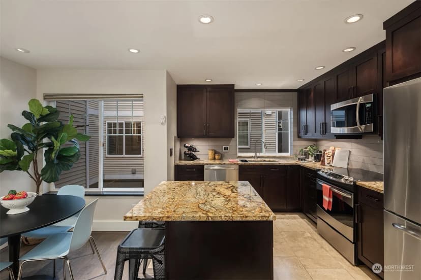 Property photo for 8523 Midvale Avenue N #a, Seattle photo 9