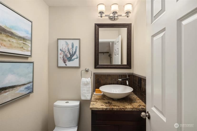 Property photo for 8523 Midvale Avenue N #a, Seattle photo 12
