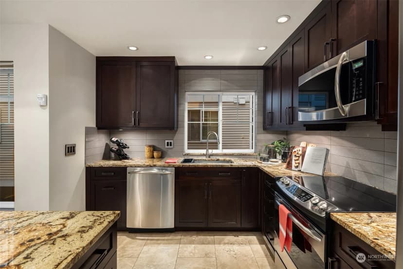Property photo for 8523 Midvale Avenue N #a, Seattle photo 10