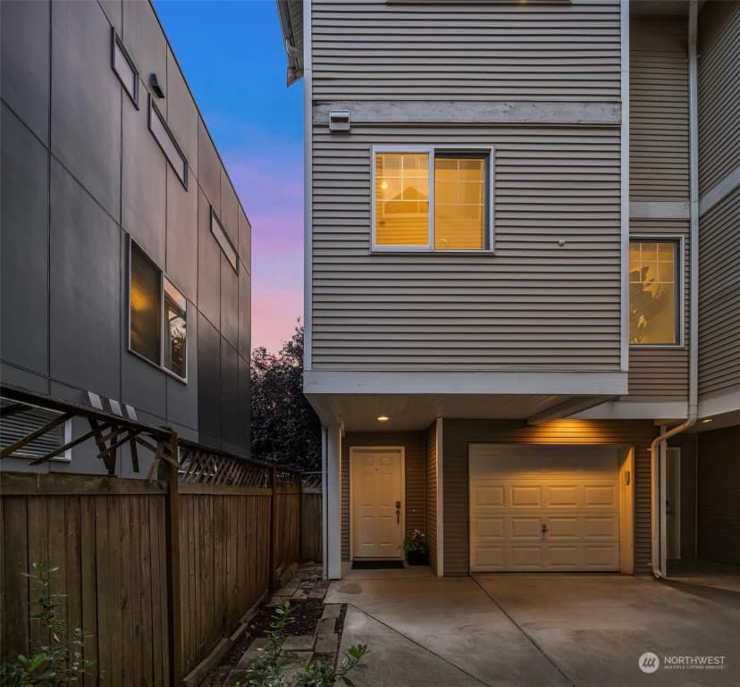 Property photo for 8523 Midvale Avenue N #a, Seattle photo 23