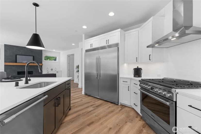 Property photo for 21004 67th Street Ct E, Bonney Lake photo 9
