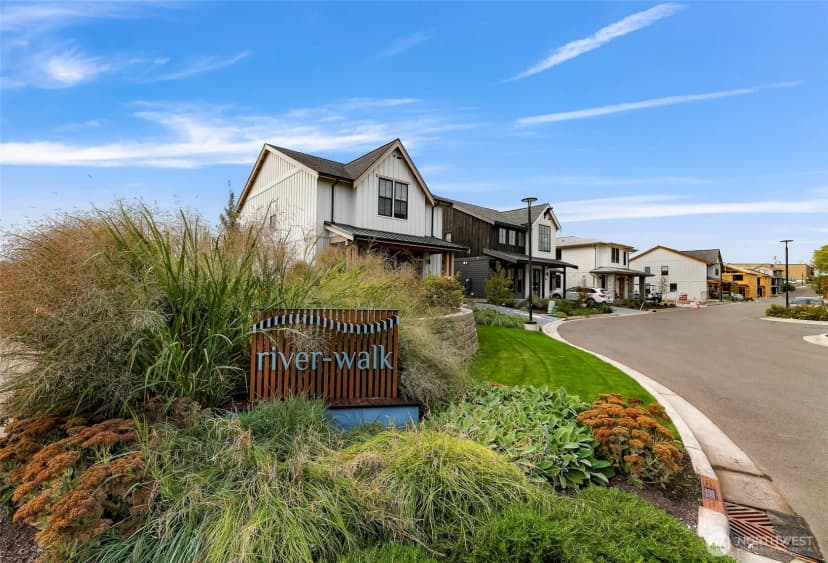 Property photo for 104 Riverwalk Drive, Lynden photo 37