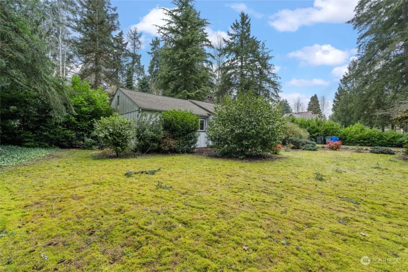 Property photo for 12624 Glenwood Avenue Sw, Lakewood photo 33
