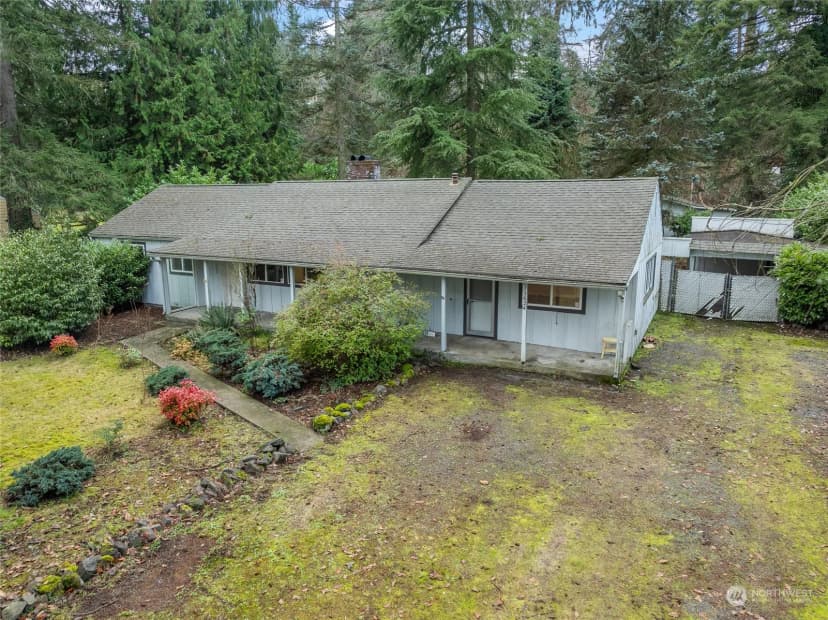 Property photo for 12624 Glenwood Avenue Sw, Lakewood photo 23