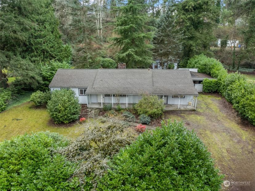 Property photo for 12624 Glenwood Avenue Sw, Lakewood photo 29