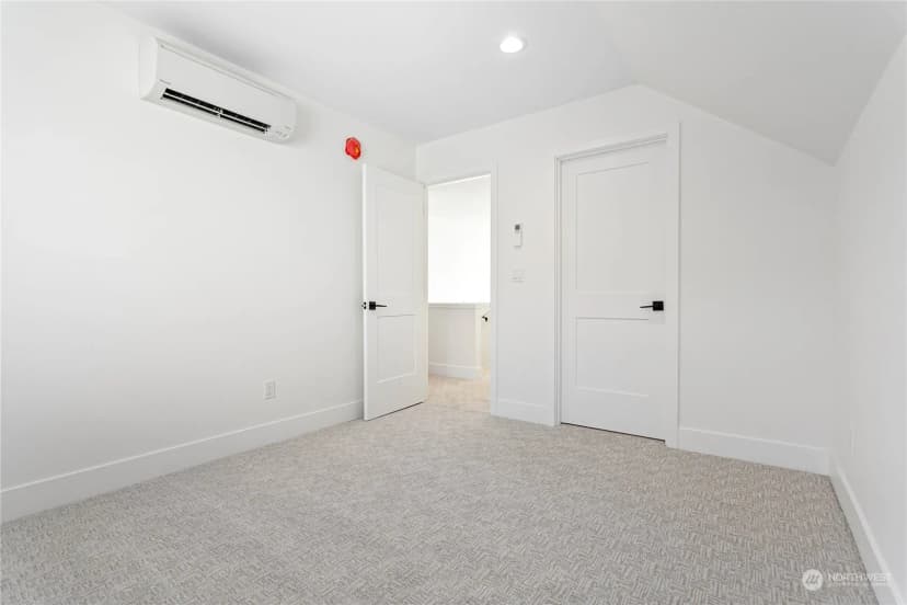 Property photo for 2015 Monteview Court, Lynden photo 29