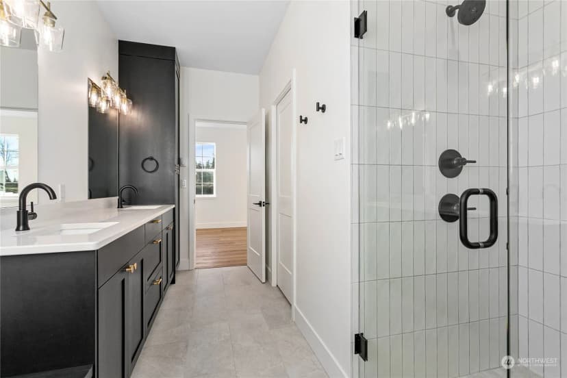 Property photo for 2015 Monteview Court, Lynden photo 18
