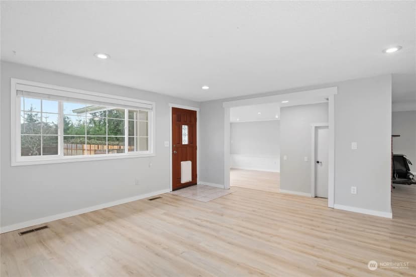 Property photo for 921 Val Vista Drive, Montesano photo 6