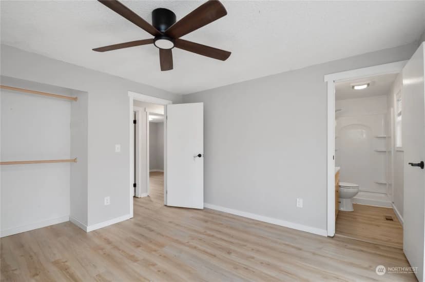 Property photo for 921 Val Vista Drive, Montesano photo 24