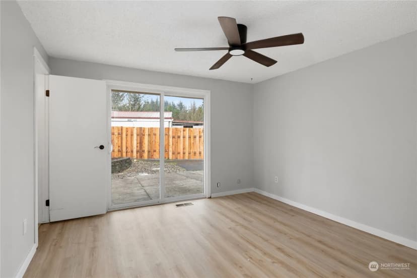 Property photo for 921 Val Vista Drive, Montesano photo 23