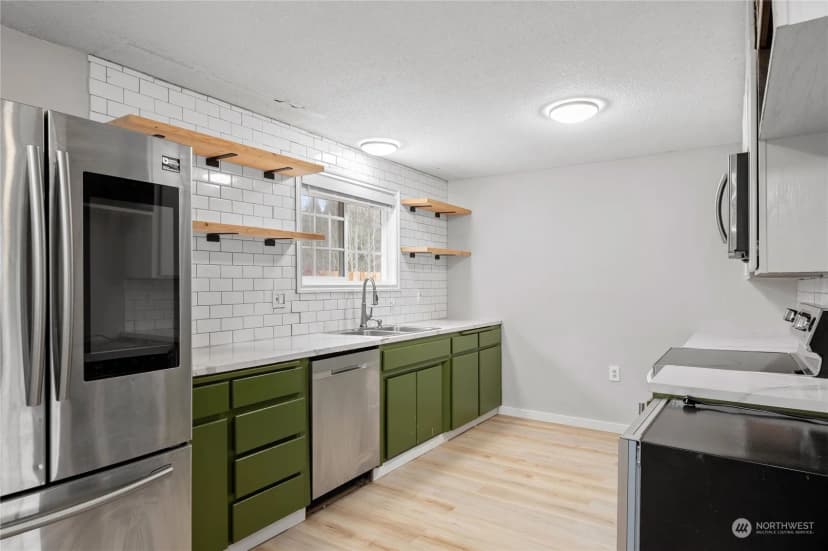 Property photo for 921 Val Vista Drive, Montesano photo 15