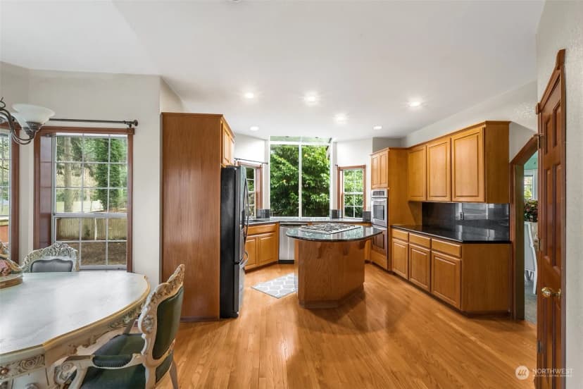 Property photo for 11215 Madera Circle Sw, Lakewood photo 10