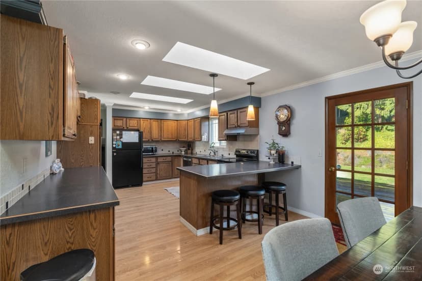 Property photo for 530 W Spruce Avenue, Montesano photo 6