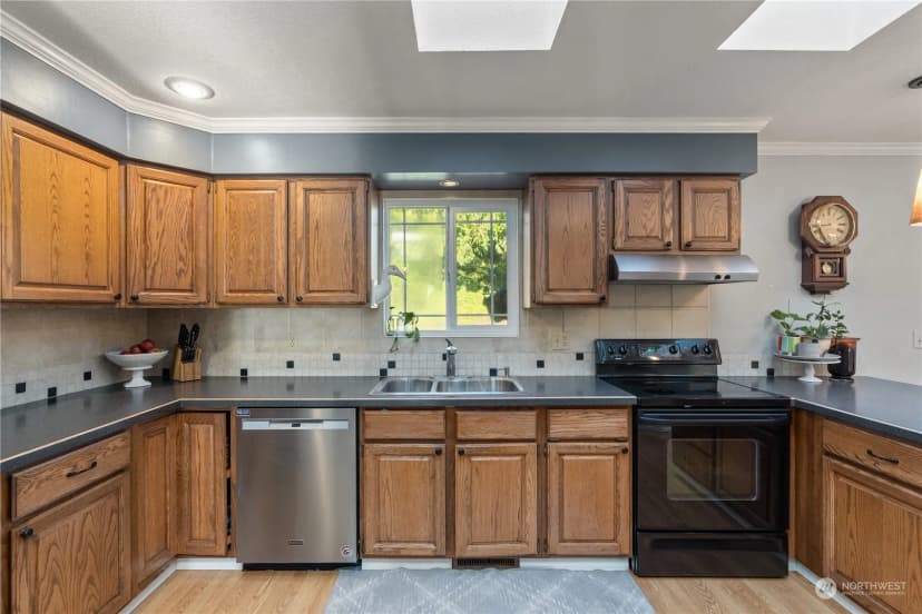 Property photo for 530 W Spruce Avenue, Montesano photo 8