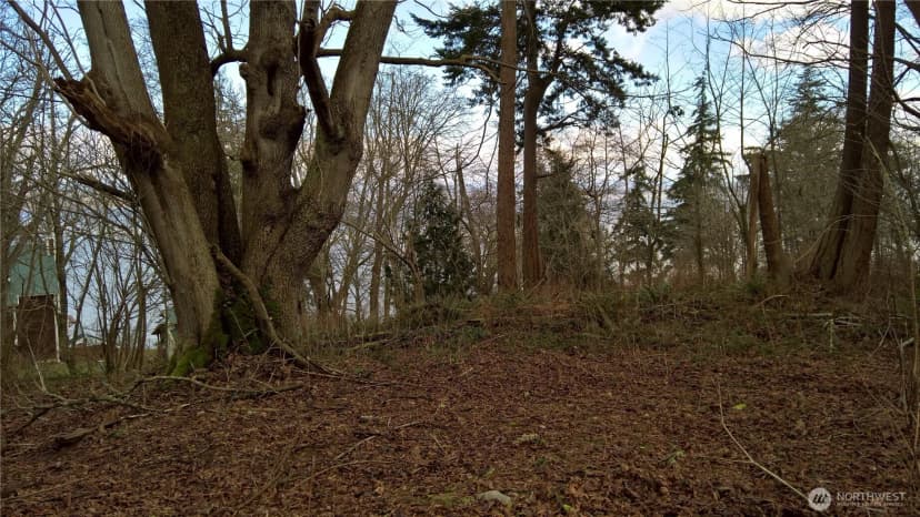 Property photo for 50 K Beach Way, Hat Island