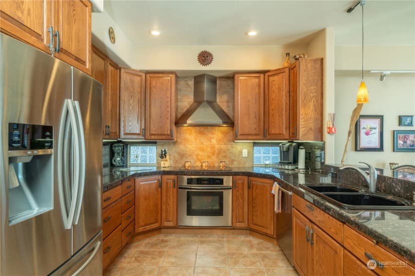 Property photo for 9578 S Lakeshore Road, Chelan photo 11