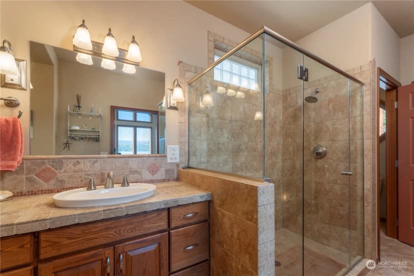Property photo for 9578 S Lakeshore Road, Chelan photo 24