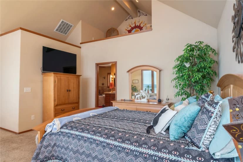 Property photo for 9578 S Lakeshore Road, Chelan photo 20