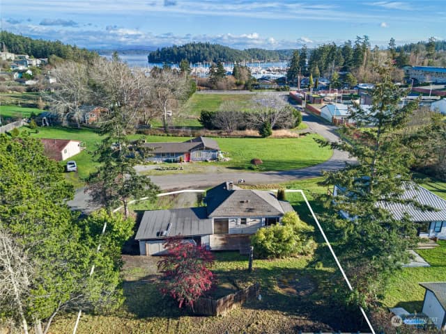 Property photo for 735 Harbor Street, Friday Harbor photo 4